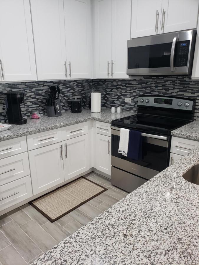 Home Away From Home Unit B 休斯敦 外观 照片