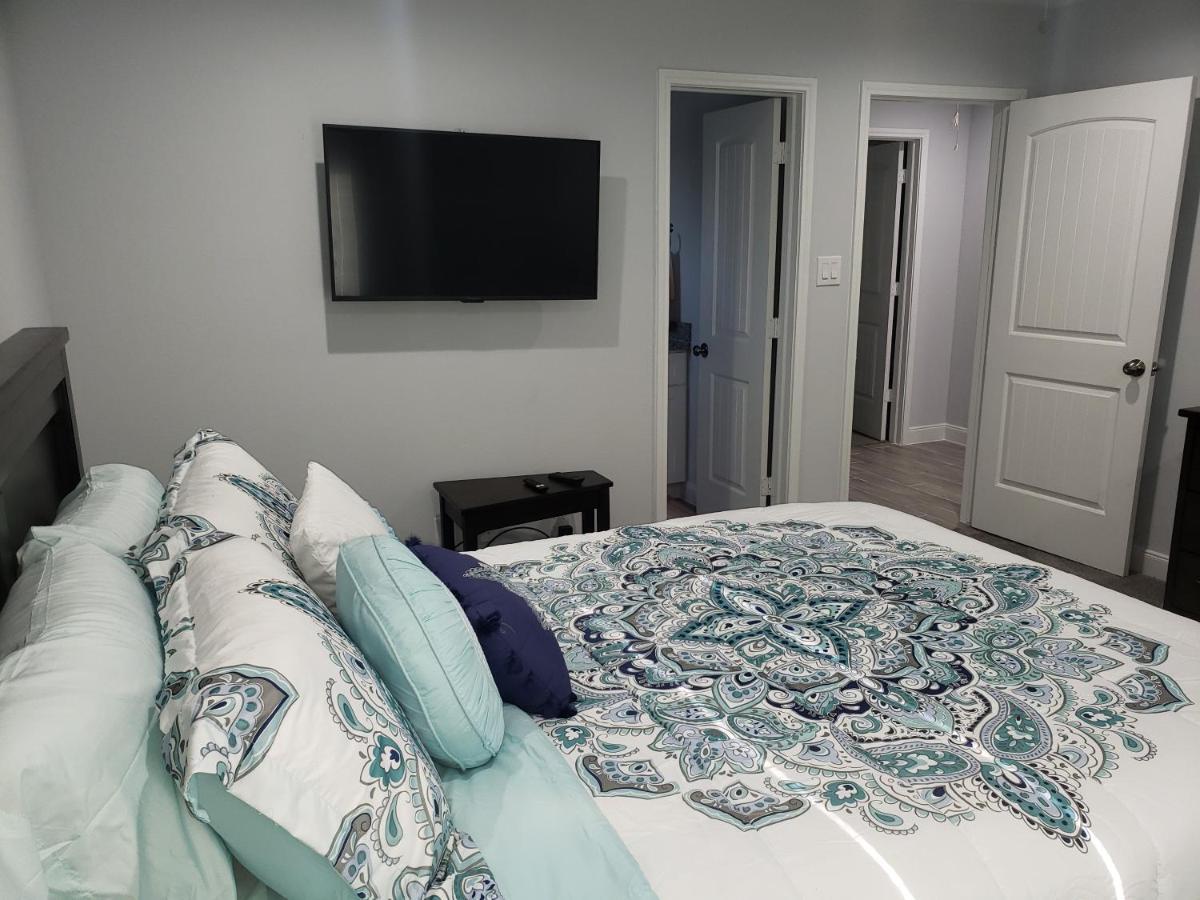 Home Away From Home Unit B 休斯敦 外观 照片
