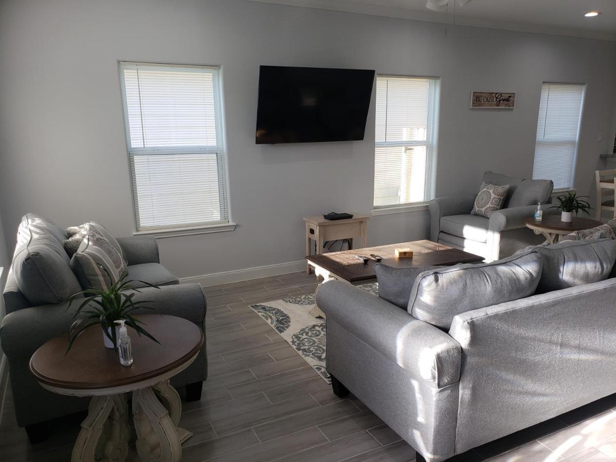 Home Away From Home Unit B 休斯敦 外观 照片