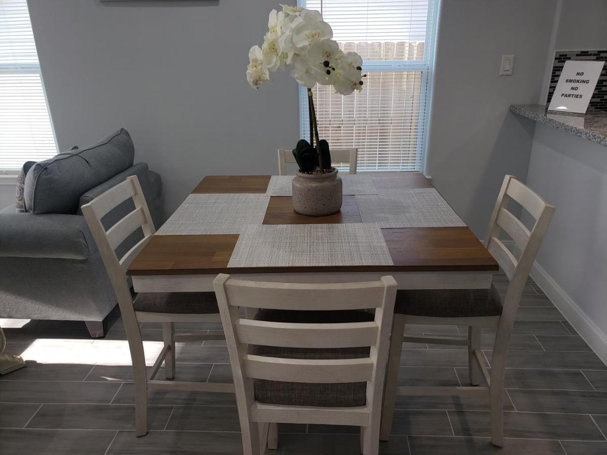 Home Away From Home Unit B 休斯敦 外观 照片